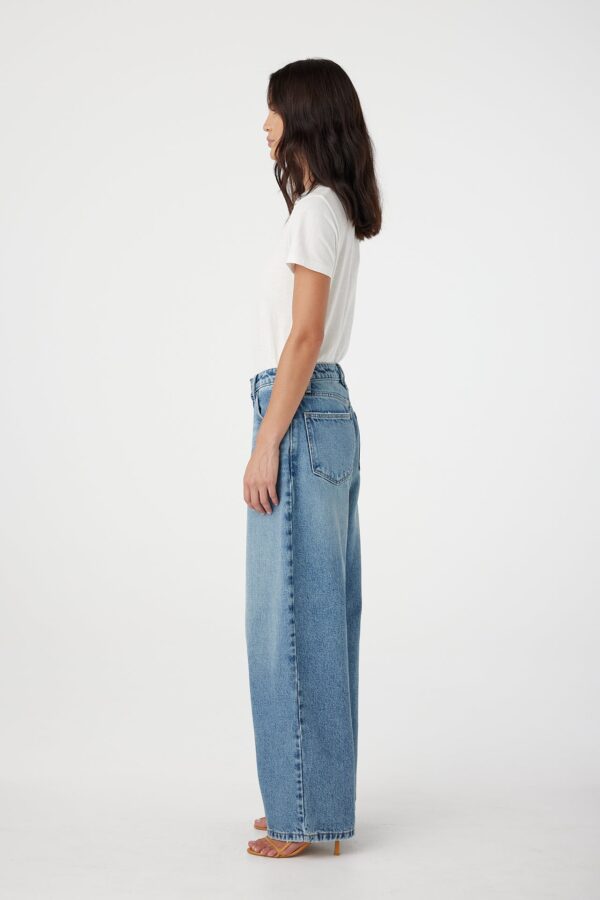 Melrose Jean Endevour